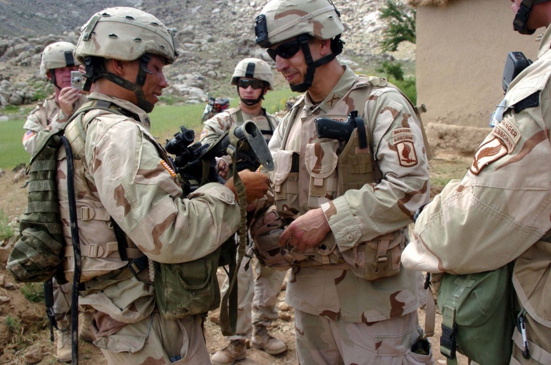 Image result for U.S. ARMY DESERT CAMO(3-color) BDU Coat